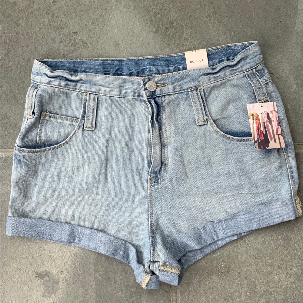 BDG Vintage Roll Up Denim Shorts NWT